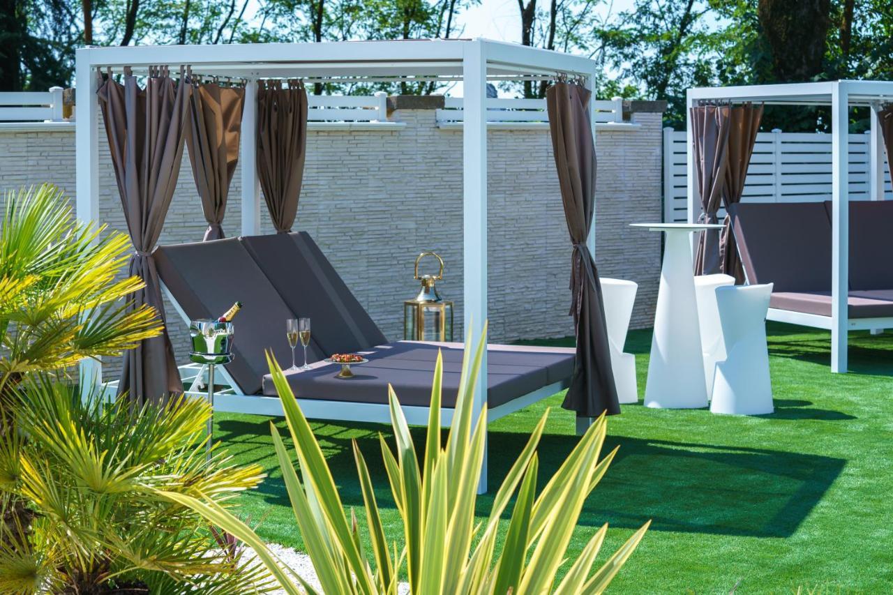 Villa Vittoria B&B - Wellness Terme di Miradolo エクステリア 写真