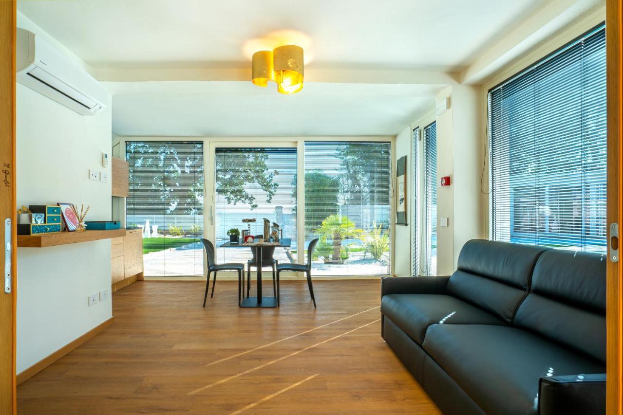 Villa Vittoria B&B - Wellness Terme di Miradolo エクステリア 写真