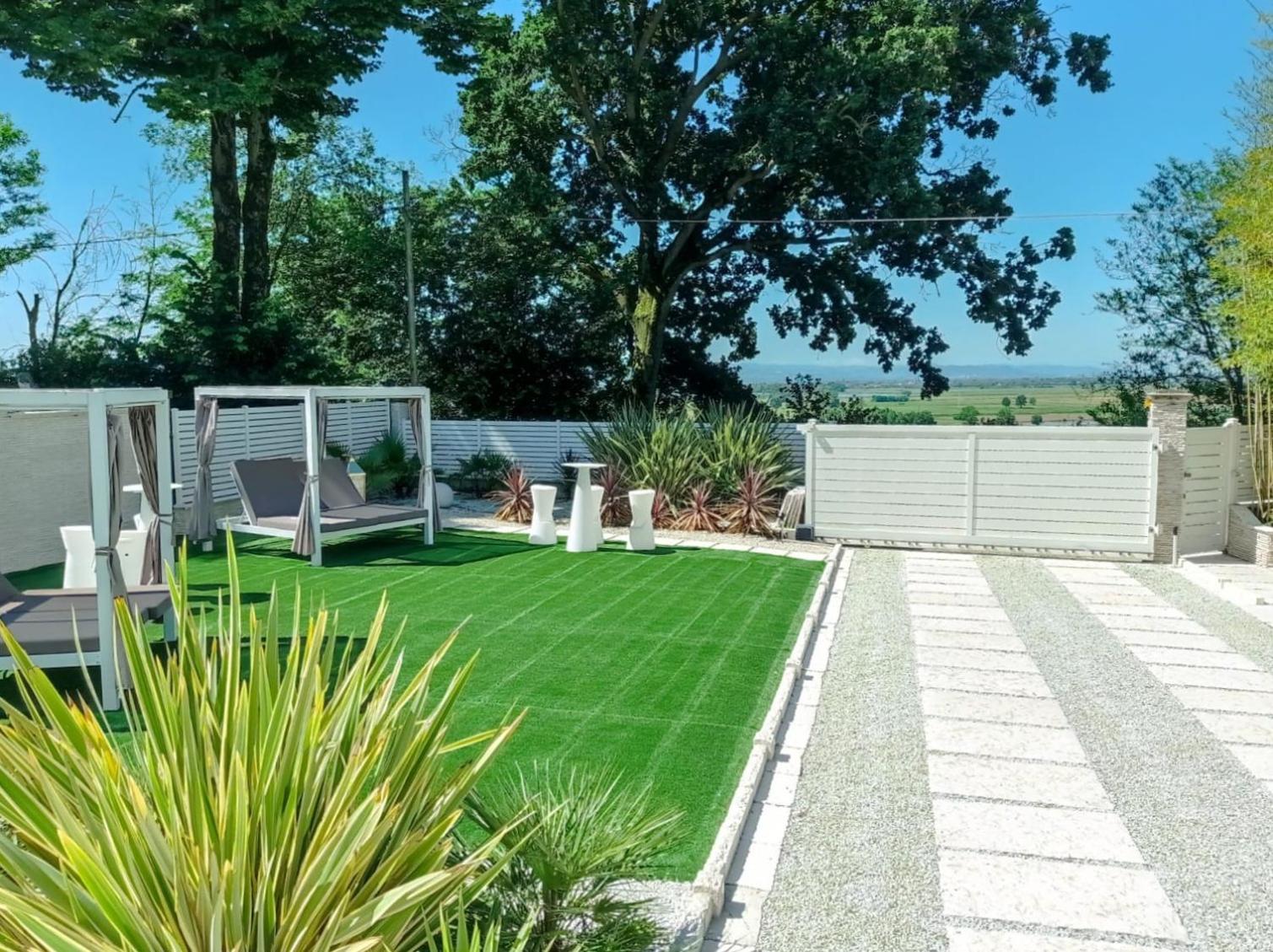 Villa Vittoria B&B - Wellness Terme di Miradolo エクステリア 写真